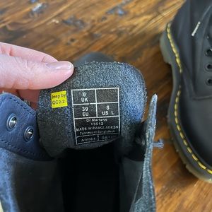 Dr. Martens boots-like brand new